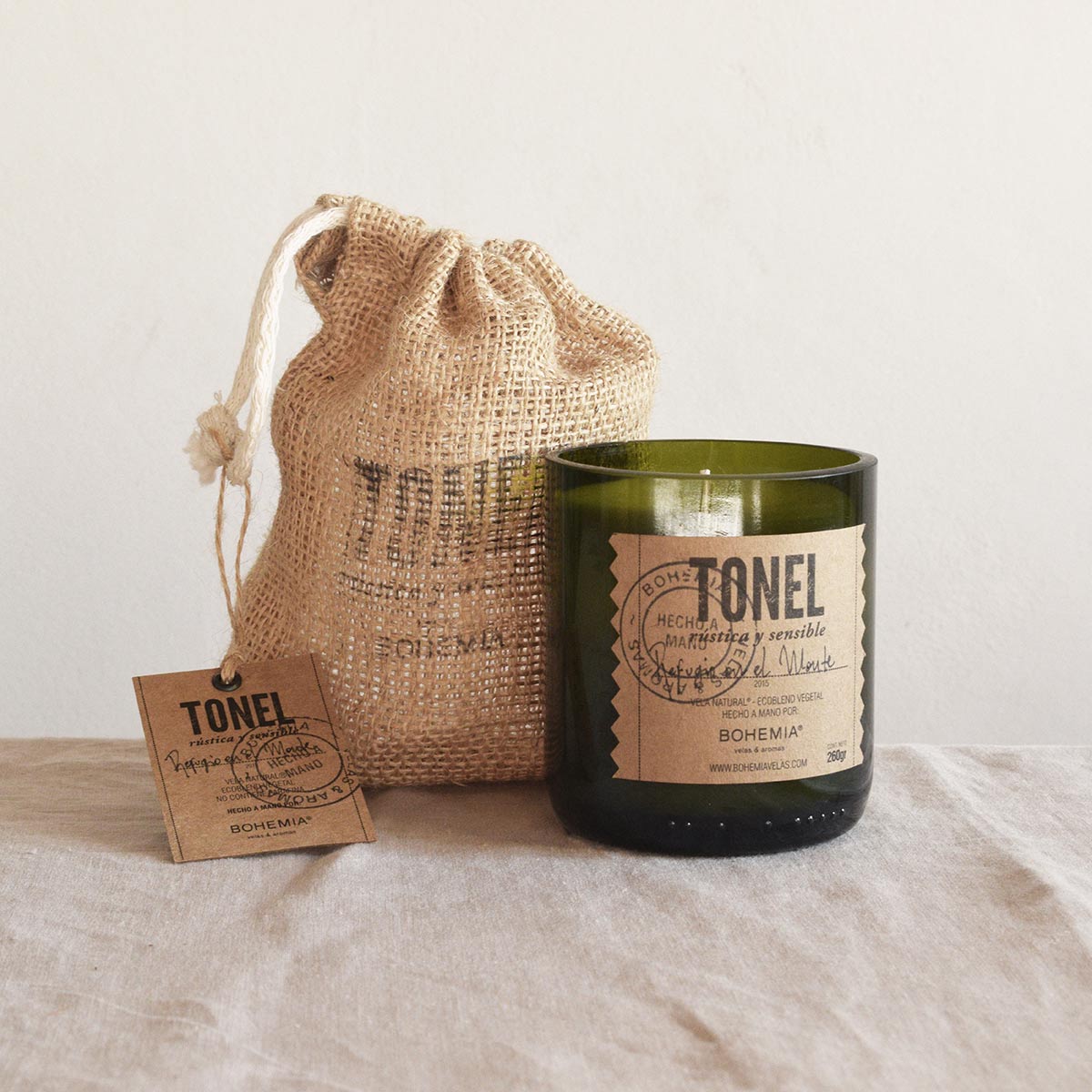 emballage-bougie-parfumee-refuge-des-montagnes-finca-home Bougie parfumée Refuge des montagnes Finca Home