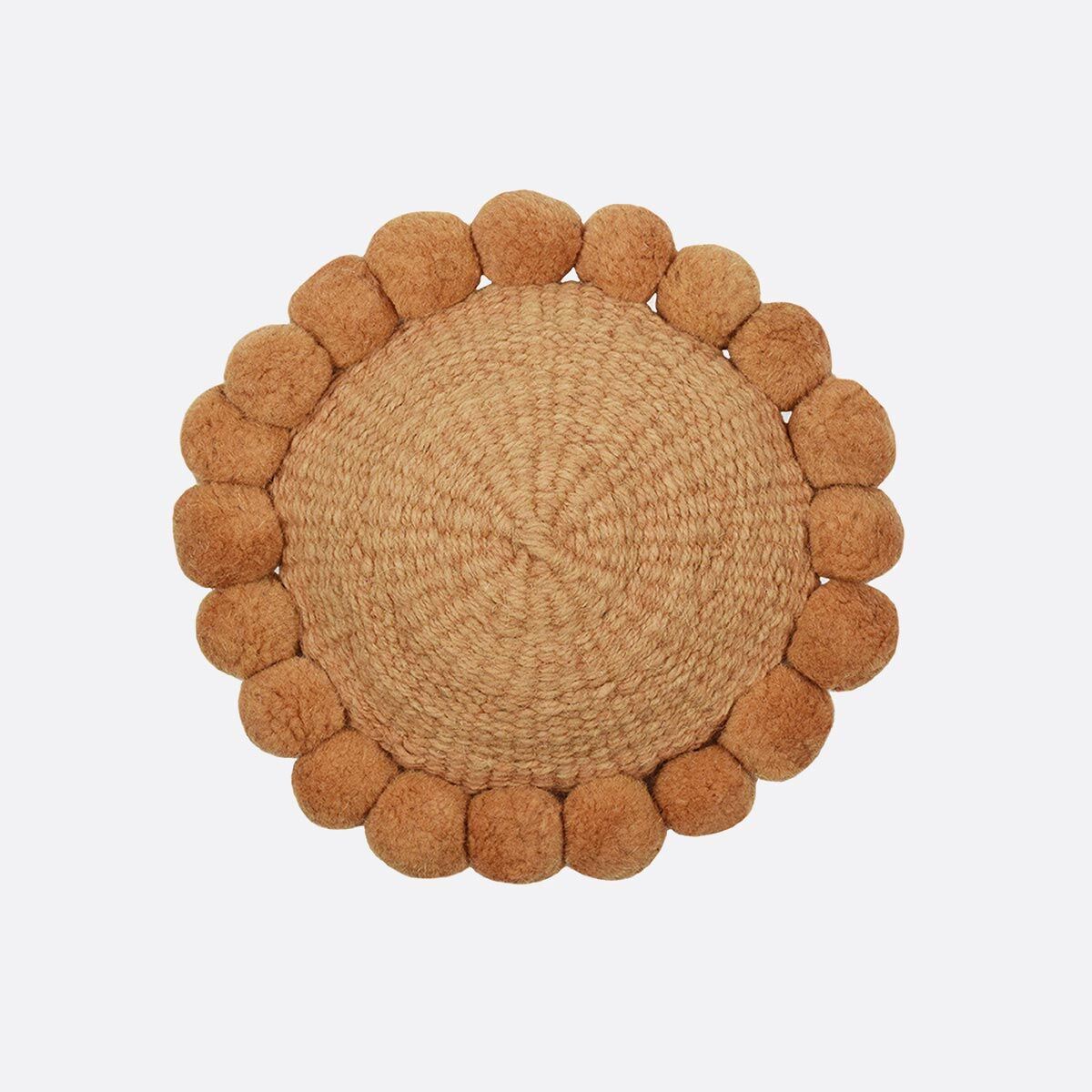 mini-coussin-rond-pompons-ocre-finca-home Mini coussin à pompons ocre Finca Home