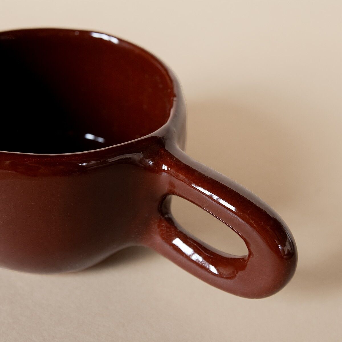 tasse-marron Tasse en céramique marron glacé Finca Home