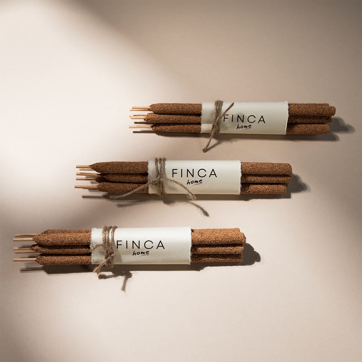 batonnets-encens-palo-santo-finca-home-2 Bâtonnets d'encens au palo santo Finca Home